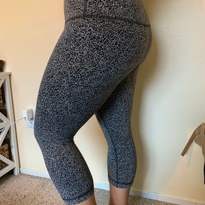 Lululemon workout leggings